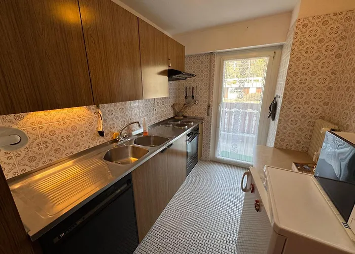 アパート Arnica 20 *